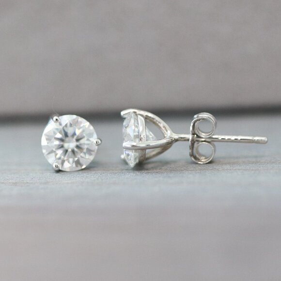 S925 2cttw Clear Moissanite Diamond 3-Prong Martini Style Earrings Studs Sterlin - Picture 1 of 5